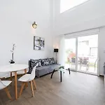 Thalassa & Thalassa Prive Residential Complex 公寓