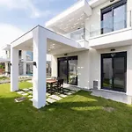 公寓 Thalassa & Thalassa Prive Residential Complex
