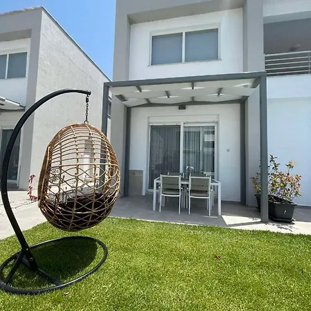 Apartment Thalassa & Thalassa Prive Residential Complex Ofrinion