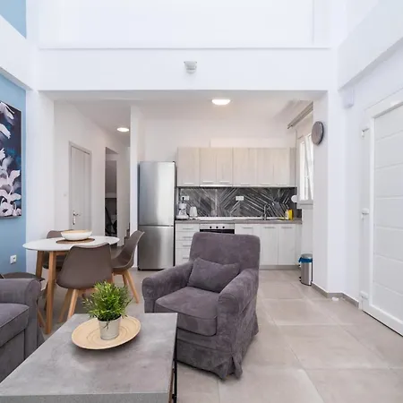 Thalassa & Thalassa Prive Residential Complex Apartment Ofrinion