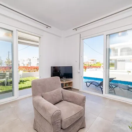 Thalassa & Thalassa Prive Residential Complex Ofrinion