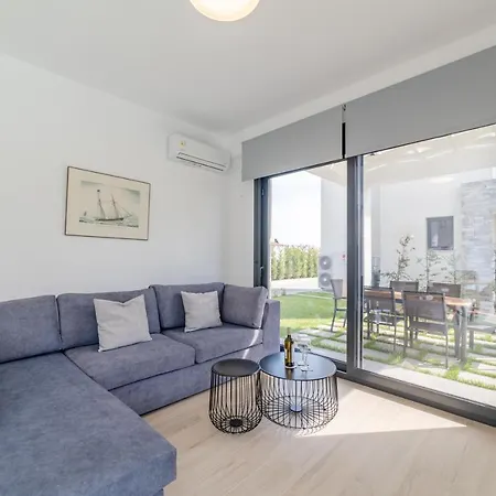 Thalassa & Thalassa Prive Residential Complex *