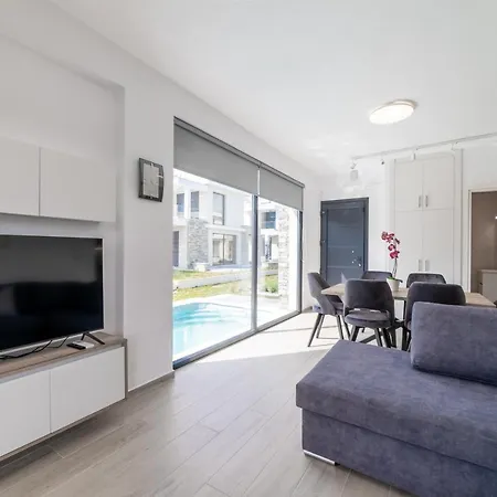 アパート Thalassa & Thalassa Prive Residential Complex *