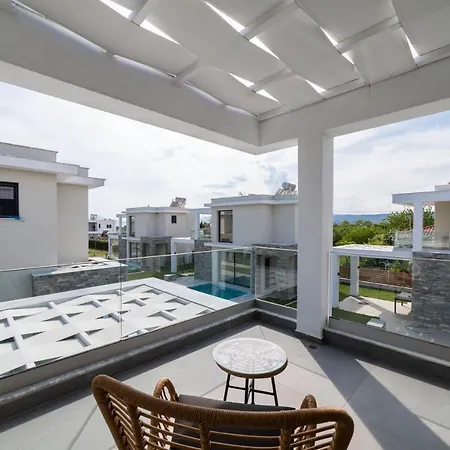 Thalassa & Thalassa Prive Residential Complex *