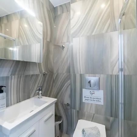 アパート Thalassa & Thalassa Prive Residential Complex