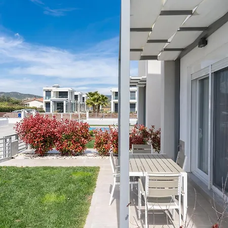 Thalassa & Thalassa Prive Residential Complex Ofrínion