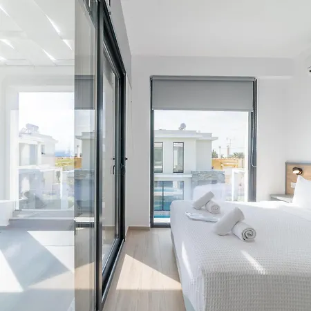 アパート Thalassa & Thalassa Prive Residential Complex