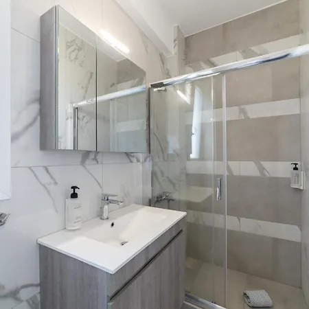 Thalassa & Thalassa Prive Residential Complex Apartament
