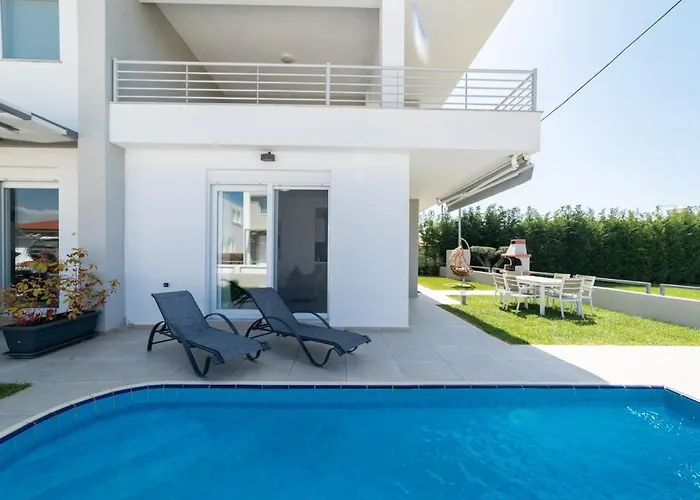 Thalassa & Thalassa Prive Residential Complex