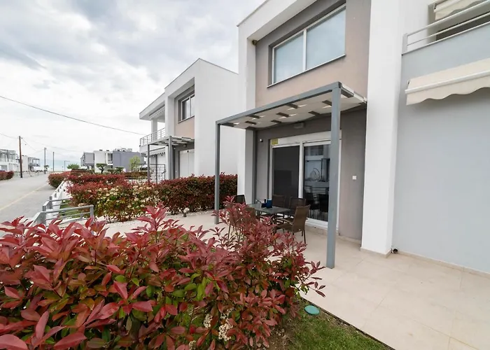 Thalassa & Thalassa Prive Residential Complex