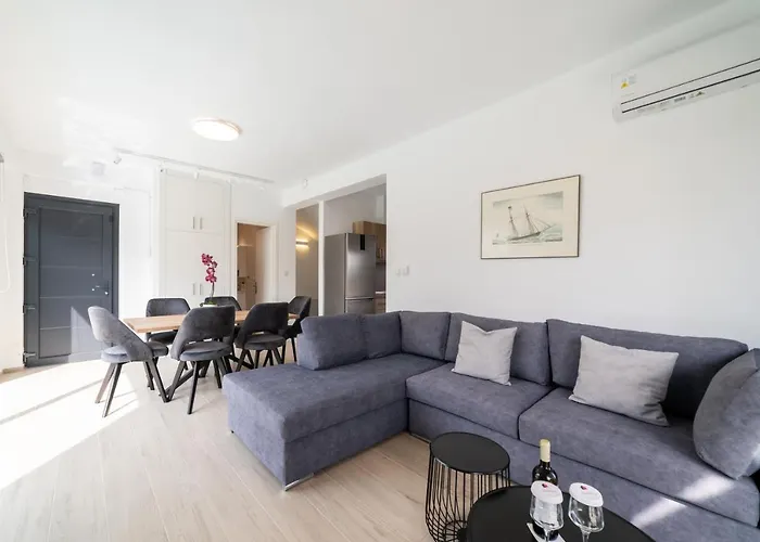 公寓 Thalassa & Thalassa Prive Residential Complex