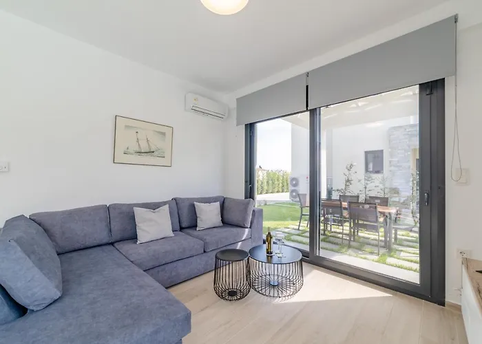 Thalassa & Thalassa Prive Residential Complex *