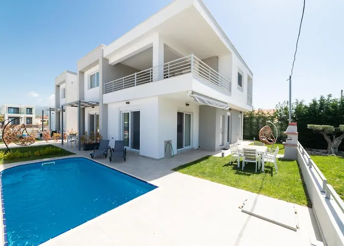 Apartment Thalassa & Thalassa Prive Residential Complex Ofrínion