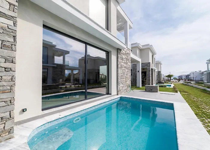 Thalassa & Thalassa Prive Residential Complex 公寓 Ofrínion