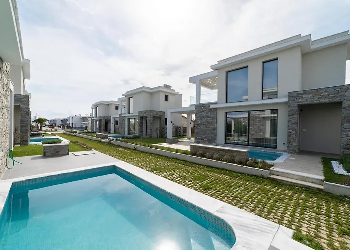 Thalassa & Thalassa Prive Residential Complex 公寓 Ofrínion