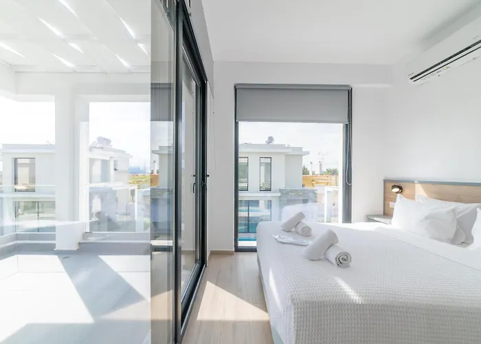 شقة Thalassa & Thalassa Prive Residential Complex